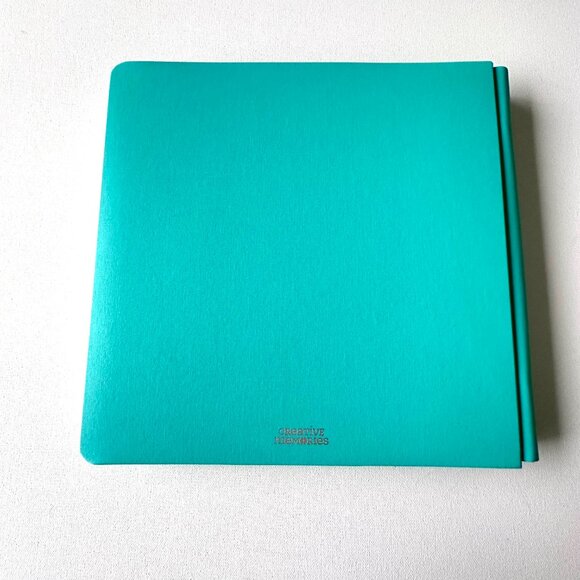 NWOT Creative Memories 12x12 Turquoise Album with 16/pk Scrapbook Pgs - Picture 2 of 4